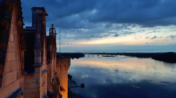 Francia es el país más visitado del mundo el año pasado fue Francia con 86,9 millones de turistas. En la gráfica uno de los lugares predilectos El Loira Montsoreau, en el Valle del Loira. 