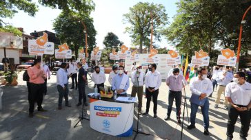 El Gobernador de Cundinamarca, Nicolás García Bustos, empezó la distribución de recursos económicos para pequeños comerciantes del departamento. &nbsp; &nbsp; &nbsp; &nbsp; Orbedatos Agencia de Noticias El Gobernador de Cundinamarca, [&hellip;]