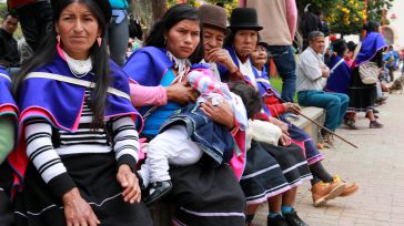 Los misak o guambianos son un pueblo originario americano que habita en el sur de Colombia en el departamento del  Cauca. Su Resguardo Mayor  original Guambìa está en el municipio de Silvia. Algunos miembros de esta comunidad  han […]