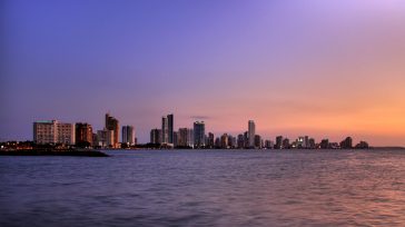 Cartagena bañada por el mar caribe.       Cartagena es una ciudad que está ubicada a orillas del Mar Caribe, en la zona noroccidental del continente suramericano. En Colombia, se encuentra al […]