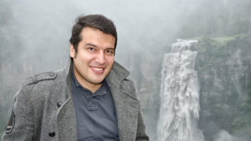 Sidney Jiménez el Bari tenor colombiano Tras una vida dedicada al canto lírico y a la música clásica, el artista Sidney Jiménez ha decidido seguir mostrando su versatilidad con un [&hellip;]