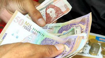 El salario mínimo en Colombia es de $877.802. Los empresarios proponen un aumento del 4 por ciento, mientras los trabajadores solicitan aumento del 13 por ciento. &nbsp; &nbsp; &nbsp; Orbedatos En [&hellip;]