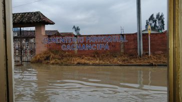 Hasta el cementerio de Gachancipá resultó afectado por la inundación.     En la tarde y noche de ayer  se presentaron  inundaciones en el municipio de Gachancipá por colapso de alcantarillado, […]