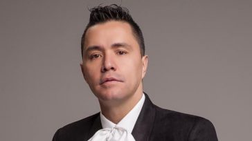 Ricardo Torres Orbedatos Ricardo nació para seguir con una tradición muy particular: cantar al lado de un mariachi. Su abuelo fue uno de los músicos pioneros de cantar rancheras en [&hellip;]