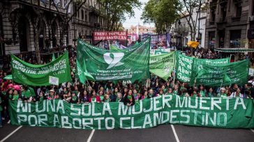 Las mujeres en el mundo reclaman libertad en tomar decisiones con la del aborto libre. &nbsp; &nbsp; «Es una lucha que lleva 60 años», dice Andrea Pardo, miembro del colectivo [&hellip;]
