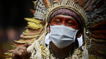 Indio amazónico  Las comunidades de Brasil exigen el fin del petróleo y el gas en el Amazonas frente a la subasta de combustibles fósiles relizada por el gobierno. &nbsp; &nbsp; [&hellip;]