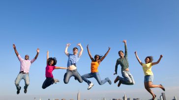 Aprendamos la lección, para ser mejores personas, con mayor consideración por los semejantes  Pedro Fuquen El año que termina, será sin duda inolvidable, ojalá que no regrese nunca, ni a [&hellip;]