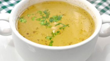 Consome de pollo Anselmo Brillant Savarín, uno de los grandes en el culto gastronómico francés dijo: «el destino, no solamente de una familia, sino de una nación, depende de la manera [&hellip;]