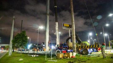 Con maquinaria pesada y un equipo de más de 40 trabajadores, entre ingenieros, técnicos y operarios, Enel-Codensa avanza en el traslado anticipado de la infraestructura de distribución de energía a [&hellip;]