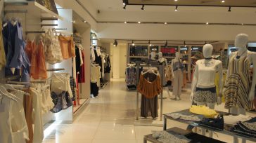 Los colombianos en buena parte gastaron su dinero en la compra de ropa. &nbsp; Joyería, artículos deportivos y tarjetas de regalo no están dentro de las prioridades de los colombianos.  [&hellip;]