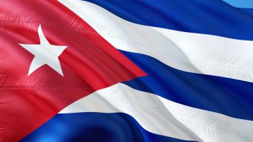 Bandera de Cuba           Texto y fotos Lázaro David Najarro Pujol Corresponsal Cuba Primicia Diario La bandera cubana, surgida tras siete momentos históricos, ocupa por su […]