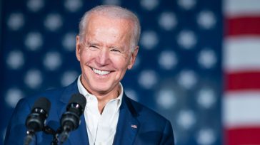 Joe Biden  &nbsp; Guillermo Romero Salamanca Joe Biden, presidente de Estados Unidos, anunció que cuando se supere la barrera del medio millón de víctimas mortales hará una ceremonia especial con [&hellip;]