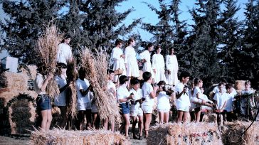 Ceremonia de ofrenda de primicias en el Israel contemporáneo. &nbsp; Hernán Alejandro Olano García. Primicia es la ofrenda que, en el origen de la formación de las religiones o actos [&hellip;]