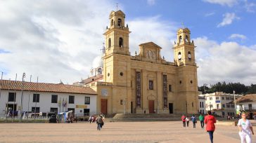 Basílica de Chiquinquirá El Santuario Mariano Nacional de Nuestra Señora del Rosario de Chiquinquirá, ubicado en la ciudad colombiana del mismo nombre, será la sede del tercer rosario mundial de [&hellip;]