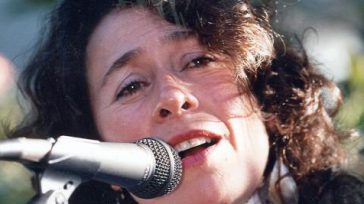 Claudia Gómez &nbsp; &nbsp; &nbsp; Claudia De Greiff ¡Paisa de pura cepa! Claudia Gómez, compositora, arreglista, cantautora, maestra, investigadora y cultora de diferentes ritmos de las regiones de Colombia, incorpora [&hellip;]