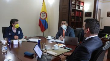 El gobernador de Cundinamarca Nicolás García y la alcaldesa de Bogotá Claudia López, presentaron al ministro del Interior proyecto de Ley de Régimen Especial para la Región Metropolitana Bogotá-Cundinamarca. &nbsp; &nbsp; &nbsp; [&hellip;]