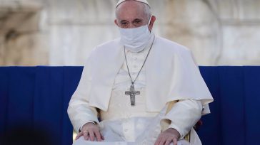 El Papa Francisco, la Santa Sede y conferencias episcopales de todo el mundo se han pronunciado sobre el «deber moral» de vacunarse para respetar no solo la propia vida, sino también […]