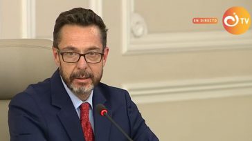 Álvaro García gerente de RTVC, es el autor de la idea de montar un informativo gubernamental. &nbsp; ¿Es radio? ¿Es televisión? ¿Es un «en vivo» en YouTube? ¿cómo se podría [&hellip;]