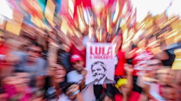 Javier Sánchez  Política  LULA CAMINO A LA PRESIDENCIA El ex presidente brasileño Luiz Inácio Lula da Silva, está hoy un poco más cerca de ser candidato presidencial en las elecciones [&hellip;]