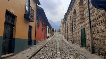 Bogotá como ciudad tiene una de las historias más importantes de Colombia. Hoy la capital de los colombianos en su zona histórica a pesar de sus calles, edificios y viviendas […]