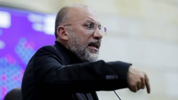 Javier Sánchez Roy Leonardo Barreras, anunció su candidatura  &nbsp; &nbsp; Javier Sánchez  SE LANZÓ ROY  El senador Roy Barreras anunció su precandidatura presidencial para competir con Gustavo Petro en la consulta del [&hellip;]