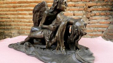 Autor Ramon Torres Valls. Titulo Silencio de ser. Técnica Cerámica Puntura en frió. &nbsp; &nbsp; Texto y fotos Lázaro David Najarro Pujol La introspección del erotismo, cómo método del conocimiento [&hellip;]