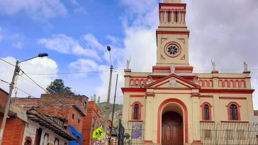 Aspecto del sector de Las Cruces en pleno toque de queda decretado por la alcaldesa de Bogotá Claudia López para contrarrestar la ola de contagio de la Covid-19. Foto Primicia […]