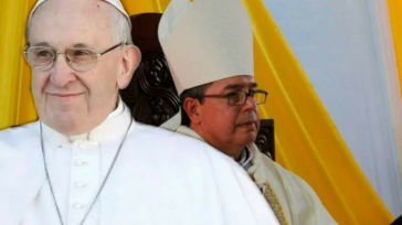 El papa Francisco y el arzobispo de Bogotá, Luis José Rueda. &nbsp; &nbsp; &nbsp; El Papa Francisco y el arzobispo de Bogotá sacaron la cara en los medios de comunicación [&hellip;]