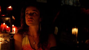 Flora Martínez Luego del éxito de Me Equivoque Otra Vez, tema con el que se estrenó como compositora la cantante Flora Martínez, ahora nos presenta su segundo sencillo titulado «En [&hellip;]