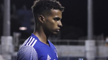 Ricardo Rosales De la estúpida ridiculez a la enfermedad mental del bullying no hay sino un paso. Ocurrió este domingo 18 en Bogotá, en el estadio El Campín, ante la [&hellip;]