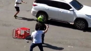 Civiles disparando contra los indígenas  y la policía permitiendo el uso indiscriminado de armas de fuego.    Un congresista colombiano del Partido de la U, fue testigo de la agresión […]