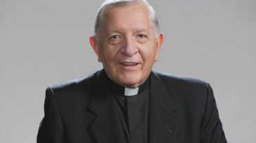 Padre-Joaquin-Emilio-Sánchez-García-S.J. &nbsp; &nbsp; &nbsp; Rectores de universidades, decanos de facultades de Comunicación Social, periodistas y centenares de amigos de la Universidad Javeriana lamentaron el fallecimiento del sacerdote jesuita Joaquín Sánchez [&hellip;]