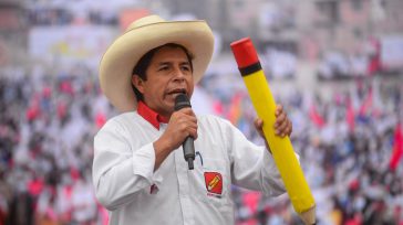 Pedro Castillo es el nuevo presidente de Perú. Un maestro, un líder, un hombre humilde e inteligente. Profesor rural que caminaba horas para llegar al colegio.  Cuando  niño se despertaba a las […]