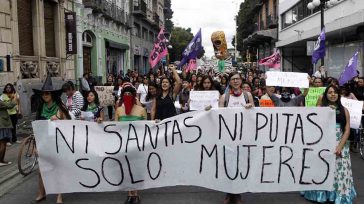 Los discursos de odio que presenciamos actualmente en Colombia han incrementado la violencia contra las personas lesbianas, gais, bisexuales y, en particular, contra las personas con experiencias de vida Trans. […]