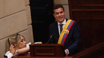 El expresidente de la Cámara de Representantes Carlos Alberto Cuenca   Primera Página Abren investigación penal contra expresidente de la Cámara de Representantes Carlos Alberto Cuenca de Cambio Radical por los […]