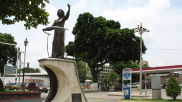 Estatua de Esthercita Forero   Hernán Alejandro Olano García La «novia de Barranquilla» ya tiene su ley; se trata de la Ley 2131 del 4 de agosto de 2021, por […]