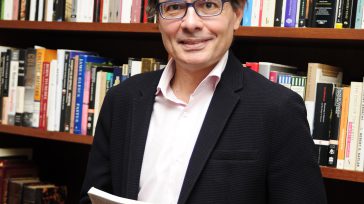 Alejandro Gaviria    Javier Sánchez Alejandro Gaviria, prepara su ingreso como precandidato a la presidencia de la República renunciando hoy a la rectoría de la Universidad de Los Andes. Gaviria lanzará su […]