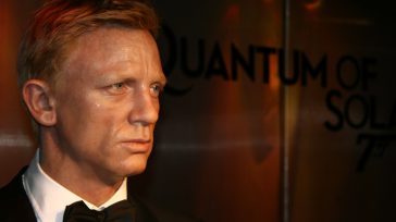 Daniel Craig podría estar sentado sobre una gran suma de dinero. La estrella de la franquicia de James Bond «se va a ir con más de US$ 100 millones gracias […]