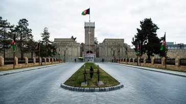 Palacio presidencial de Kabul en manos de los talibanes que inician un nuevo gobierno en la incertidumbre ante la destrucción del país, anunciando que ‘El futuro de Afganistán se decidirá en […]