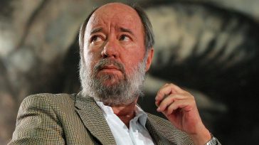 Antonio Caballero     Manuel Tiberio Bermúdez Aplaudido por miles, malquerido por muchos, criticado, reverenciado, menospreciado, adulado, así vivió su vida uno de los mejores periodistas colombianos: «. De 76 […]