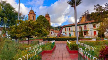 Nemocón Cundinamarca   Del 13 al 21 de noviembre el municipio de Nemocón, Cundinamarca realizará «La Semana Cultural 2021» Este gran evento contará con una excelente y variada programación artística, […]