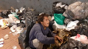 En las calles de Bogotá, cerca al palacio presidencial de Colombia, se observa a diario gente escarbando en la basura para poderse alimentar.        59,7 millones de latinoamericanos y […]