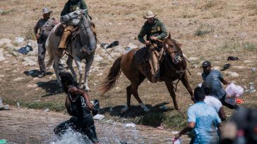 El 19 de septiembre un grupo de agentes de la Patrulla Fronteriza de Estados Unidos persiguió a caballo a varios migrantes haitianos. Estaban alrededor del Río Grande, entre Ciudad Acuña, […]