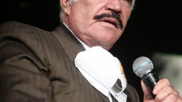 Vicente Fernández    Guillermo Romero Salamanca Apenas servían el desayuno este domingo 12 de diciembre del 2021 cuando las redes sociales, los medios de comunicación y mensajes de WhatsApp informaron […]