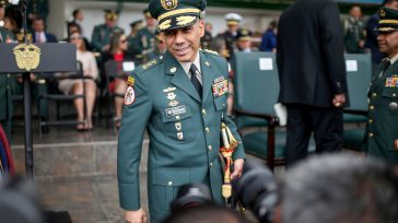 General Eduardo Zapateiro      Pedro Lara Castiblanco Lo de Zapateiro va mas allá de sus trinos. Parece estar mandando un mensaje a sus subalternos y a los fanáticos del […]