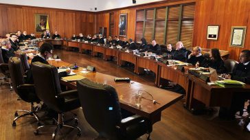 Consejo de Estado     El Consejo de Estado ha recibido 90 procesos contra las curules que ganaron algunos candidatos en los diferentes departamentos de Colombia. El Tribunal  tiene un tiempo […]
