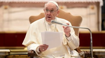 Papa Francisco    El papa Francisco denunció la gran cantidad de pobres que genera «la insensatez de la guerra» que provoca el desplazamiento de miles de personas, especialmente niños y niñas, para desarrollarlos […]