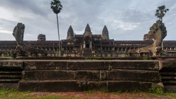 Angkor Vat, es el templo hinduista  más grande y también el mejor conservado de los que integran el asentamiento de  Angkor Está considerado como la mayor estructura religiosa jamás construida, y uno de […]