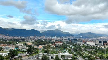 Es la quinta ciudad más alta del mundo a 2.600 metros sobre el nivel del mar.  Bogotá, es la capital de Colombia,  en su zona metropolitana tiene cerca de diez  millones […]