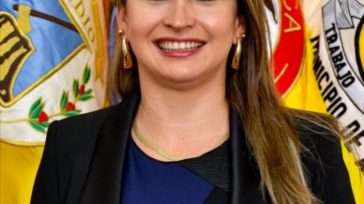 Yenny Alexandra Trujillo Álzate   Johan Barrera Yenny Alexandra Trujillo Álzate, ha sido seleccionada por la Fundación Reconciliación Futuro Colombia para recibir el galardón ‘Mujer orgullo de Colombia’ 2022, otorgado […]